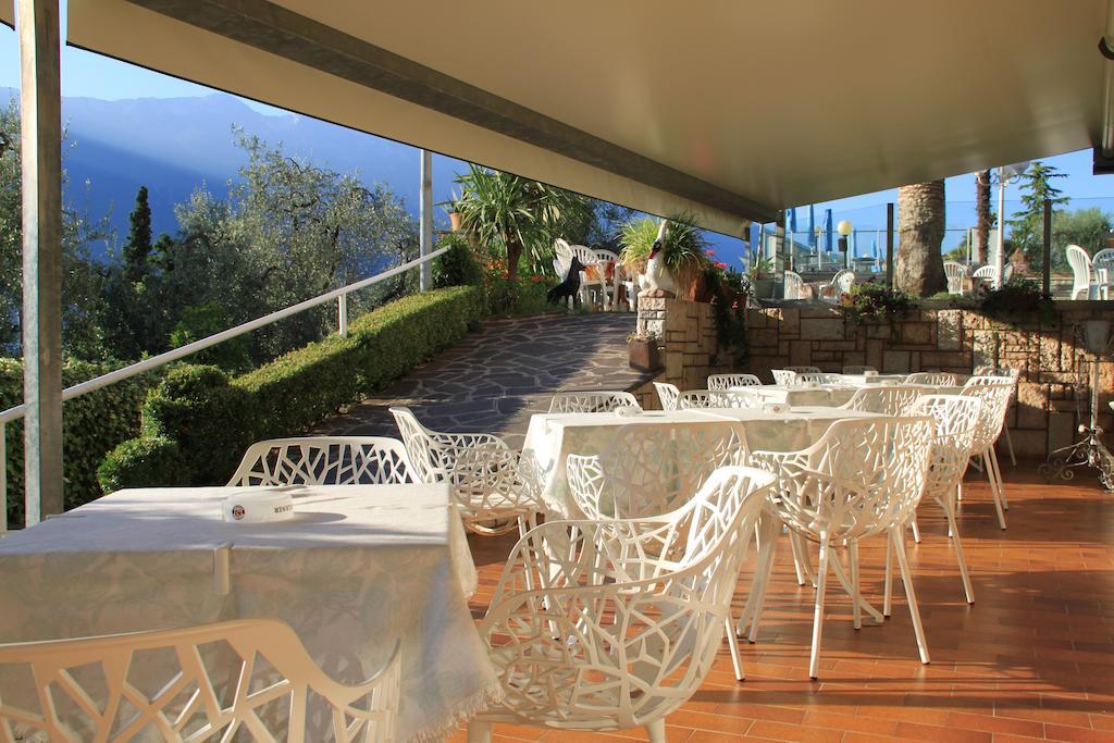 Hotel Riviera Panoramic Green Resort Limone sul Garda Bagian luar foto