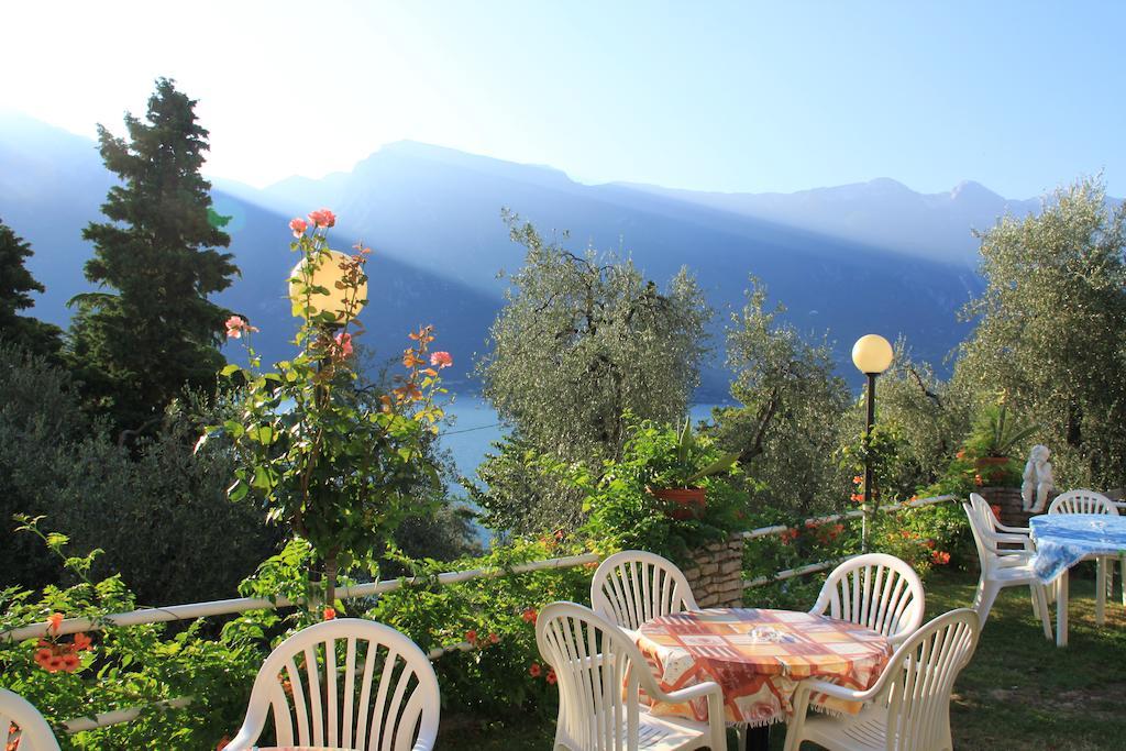Hotel Riviera Panoramic Green Resort Limone sul Garda Bagian luar foto