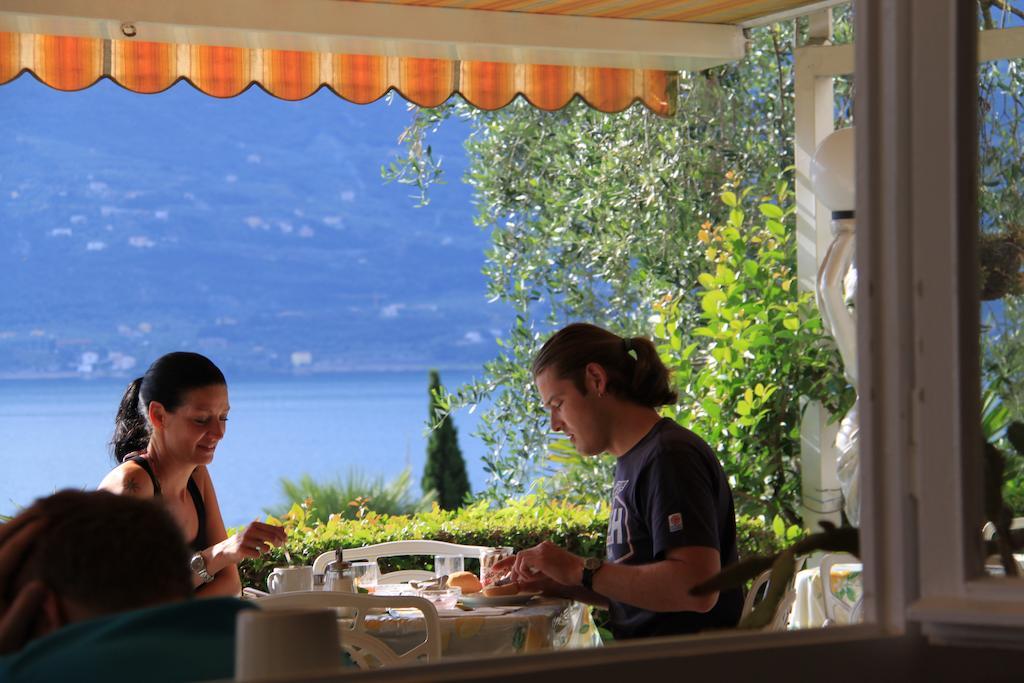 Hotel Riviera Panoramic Green Resort Limone sul Garda Bagian luar foto