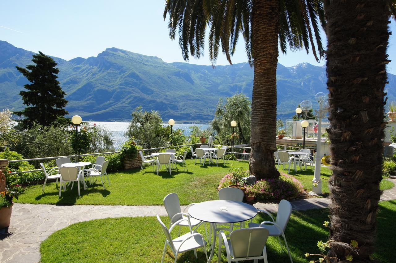Hotel Riviera Panoramic Green Resort Limone sul Garda Bagian luar foto