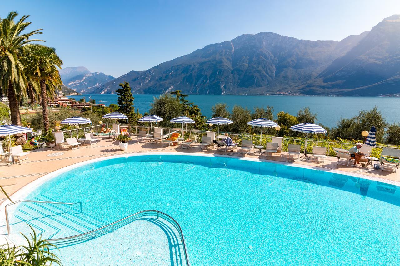 Hotel Riviera Panoramic Green Resort Limone sul Garda Bagian luar foto