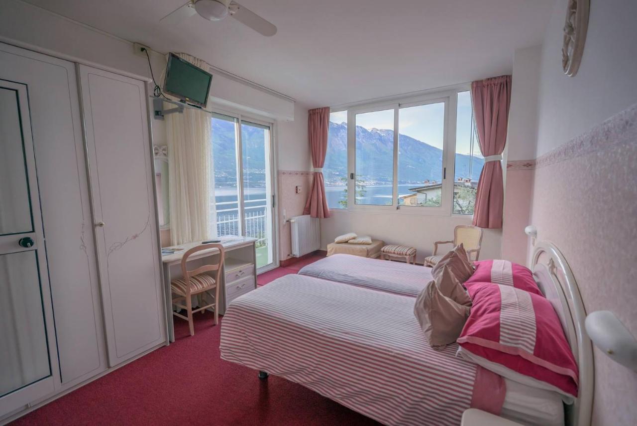 Hotel Riviera Panoramic Green Resort Limone sul Garda Bagian luar foto