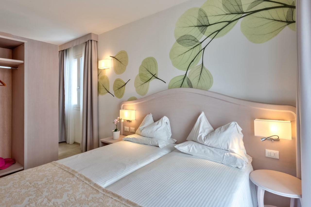 Hotel Riviera Panoramic Green Resort Limone sul Garda Bagian luar foto